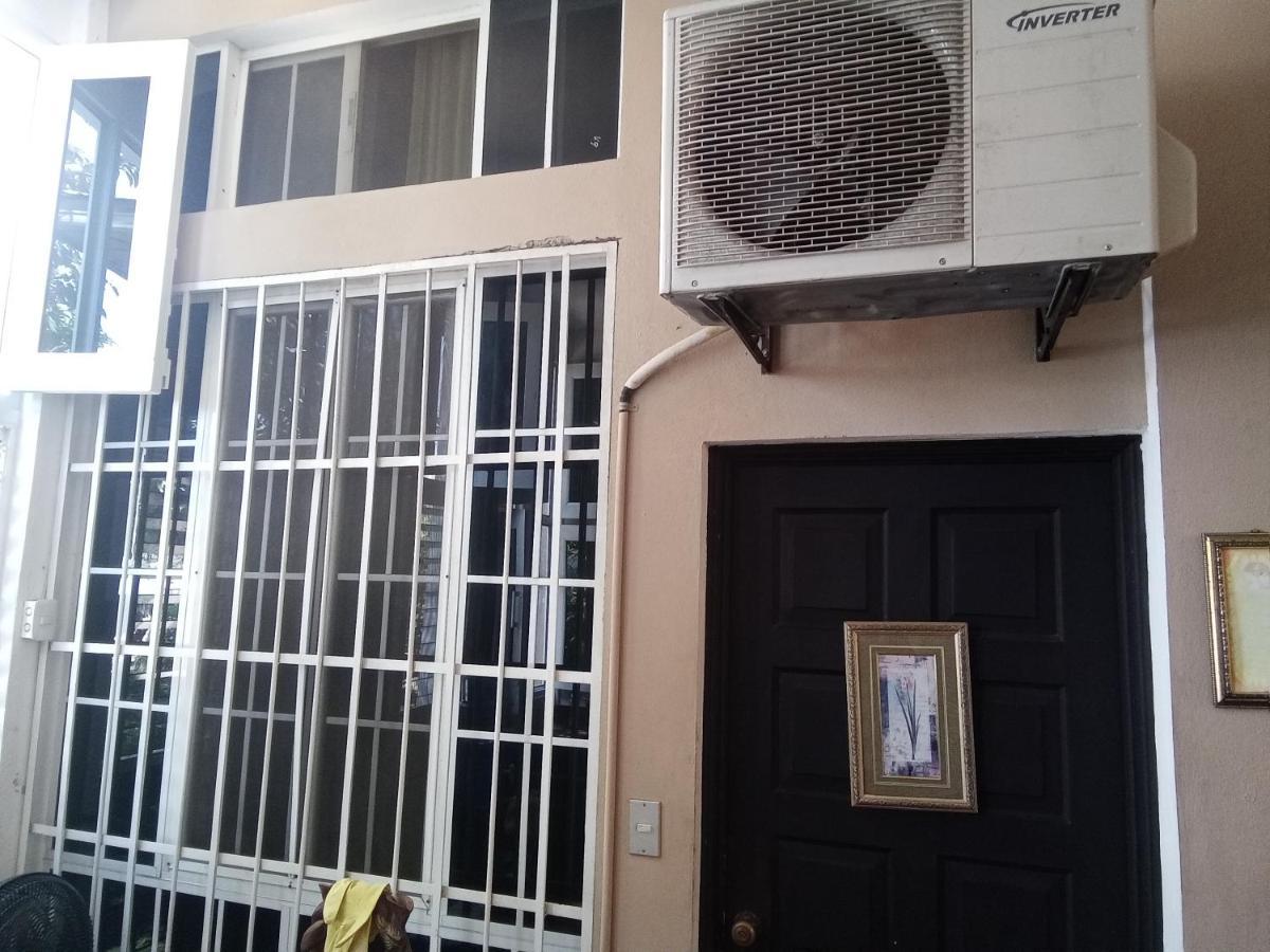 Hotel Casa De Don Francisco Flores Luaran gambar